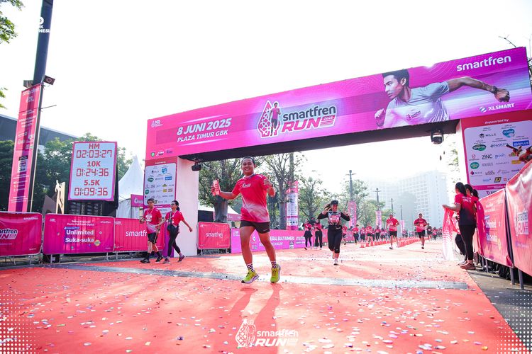 Race photo from Smartfren Run 2025 