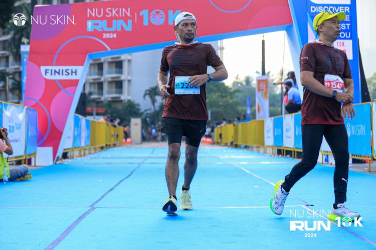 Race photo from Nu Skin Run 10K