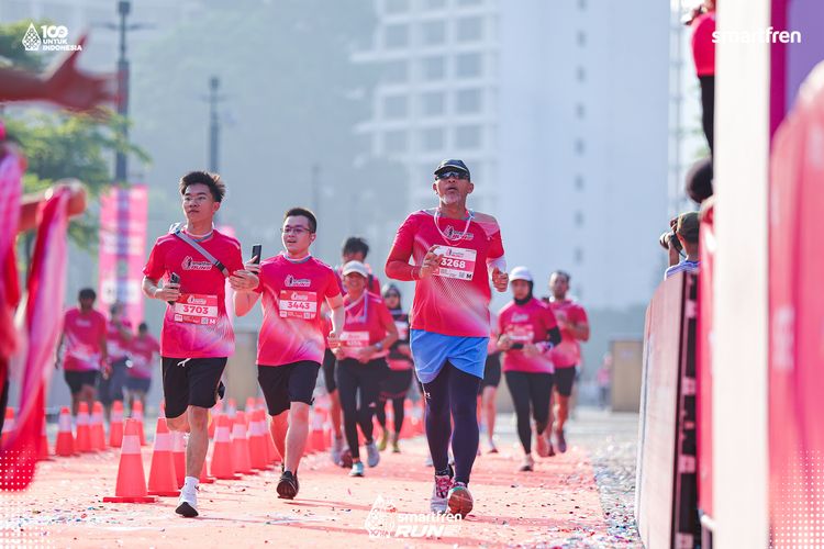 Race photo from Smartfren Run 2025 