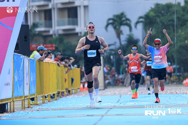 Race photo from Nu Skin Run 10K