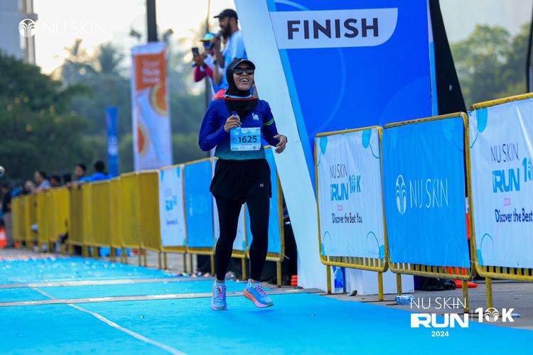 Race photo from Nu Skin Run 10K