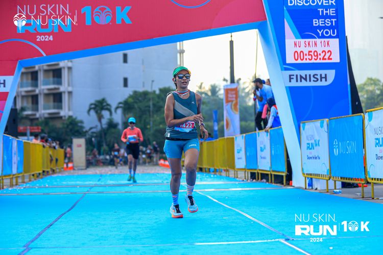 Race photo from Nu Skin Run 10K