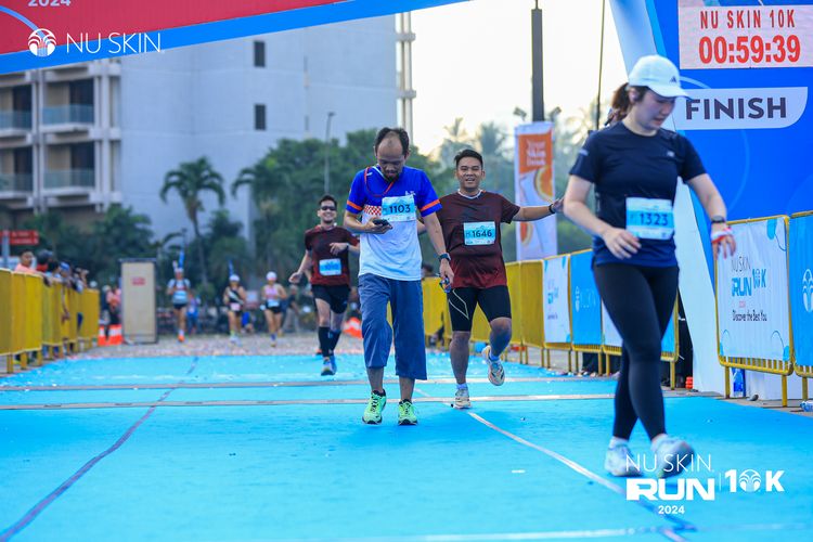 Race photo from Nu Skin Run 10K