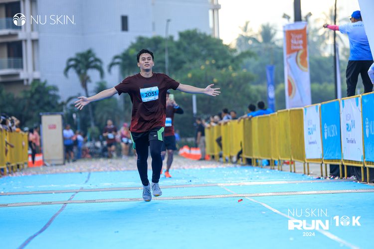 Race photo from Nu Skin Run 10K