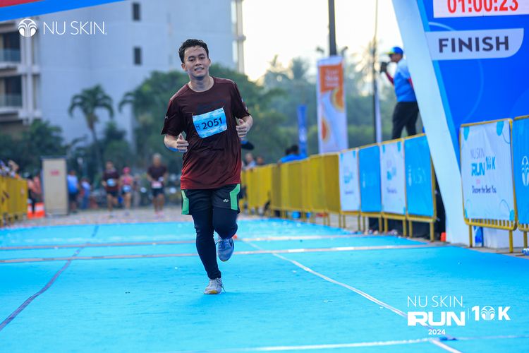 Race photo from Nu Skin Run 10K