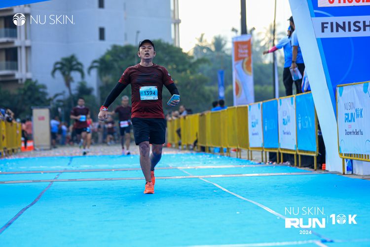 Race photo from Nu Skin Run 10K