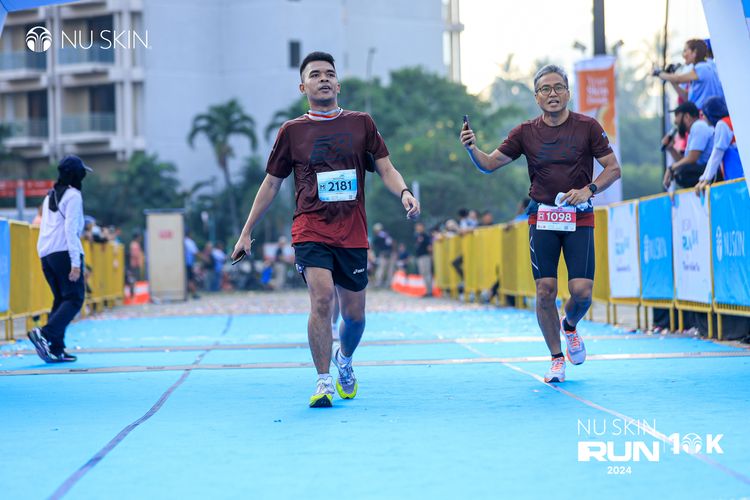 Race photo from Nu Skin Run 10K