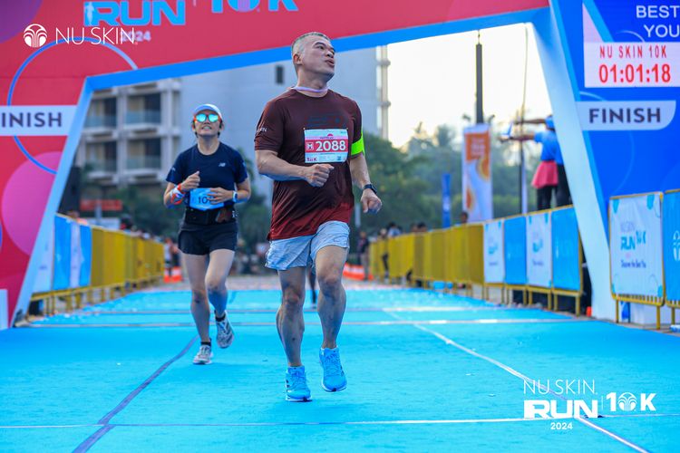 Race photo from Nu Skin Run 10K