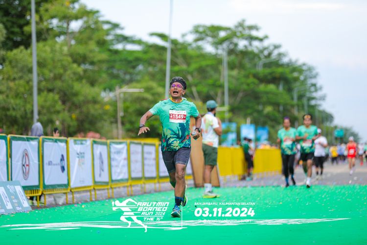 Race photo from Arutmin Borneo Run 2024