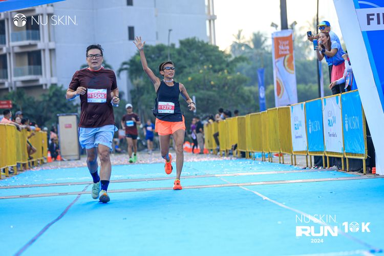 Race photo from Nu Skin Run 10K
