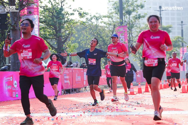 Race photo from Smartfren Run 2025 