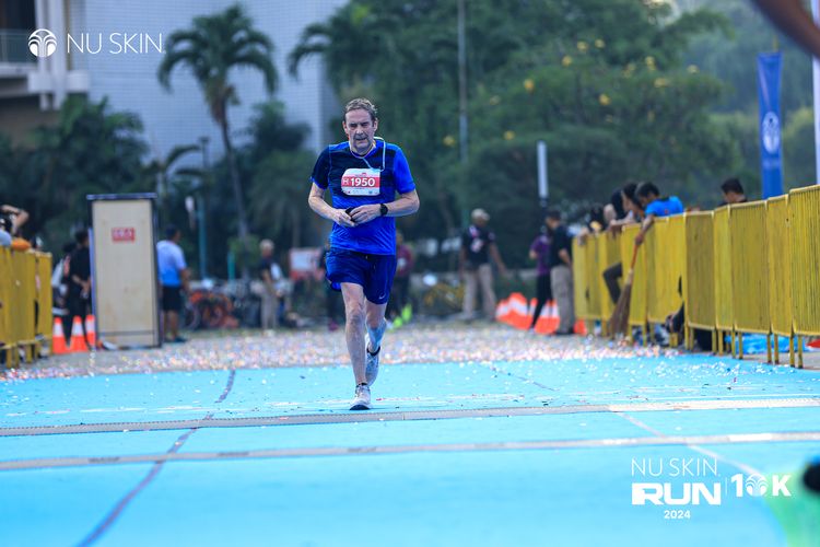Race photo from Nu Skin Run 10K