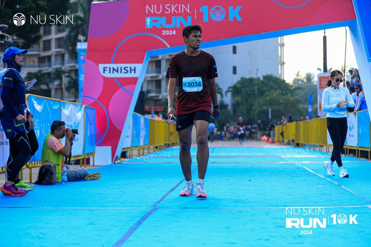 Race photo from Nu Skin Run 10K