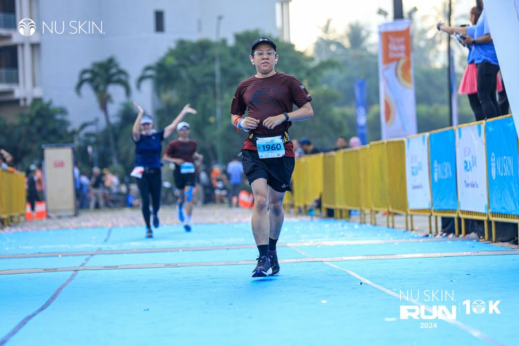 Race photo from Nu Skin Run 10K