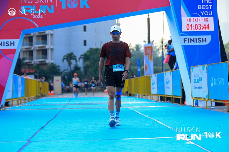 Race photo from Nu Skin Run 10K