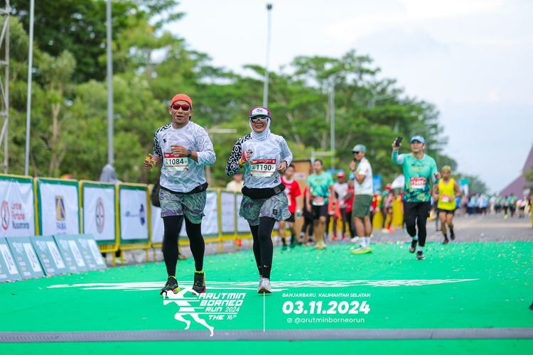 Race photo from Arutmin Borneo Run 2024