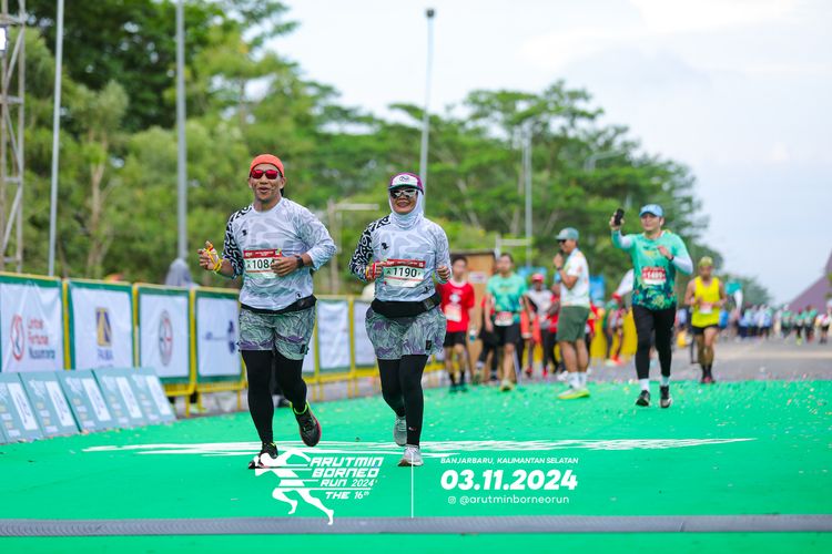 Race photo from Arutmin Borneo Run 2024