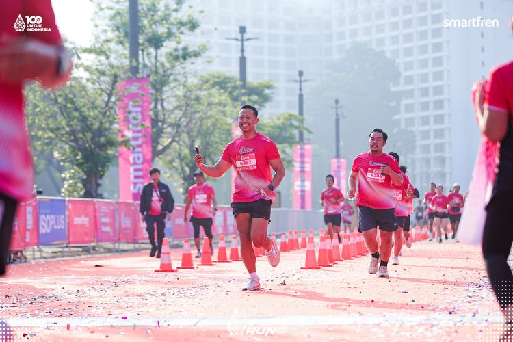 Race photo from Smartfren Run 2025 