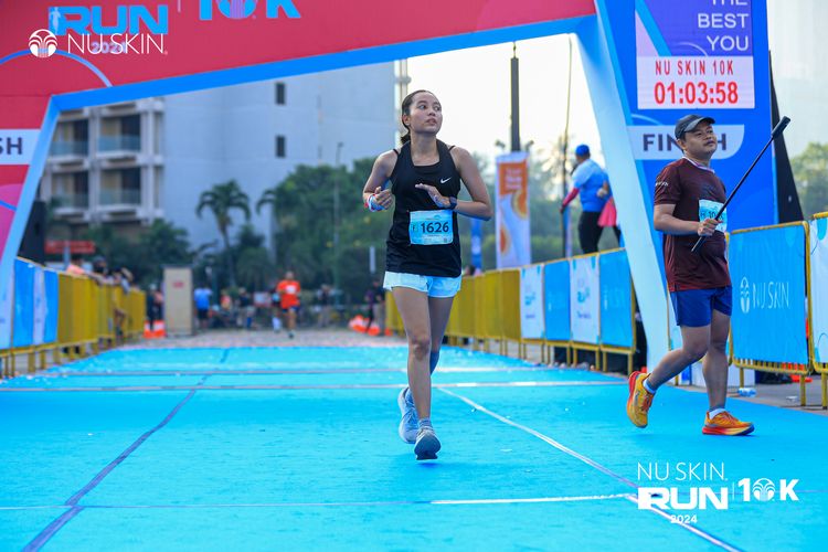 Race photo from Nu Skin Run 10K