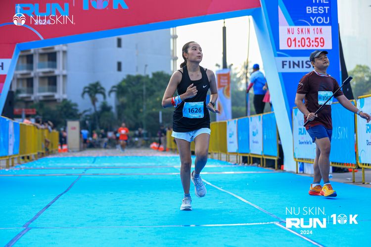 Race photo from Nu Skin Run 10K