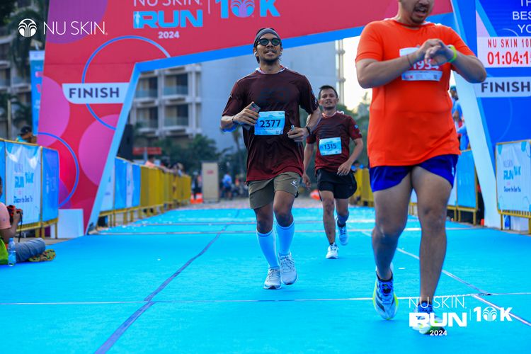 Race photo from Nu Skin Run 10K