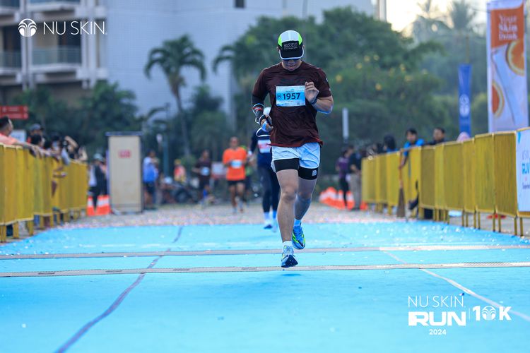 Race photo from Nu Skin Run 10K