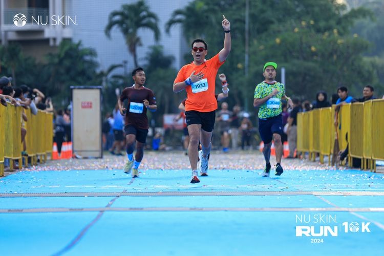 Race photo from Nu Skin Run 10K