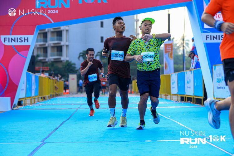 Race photo from Nu Skin Run 10K