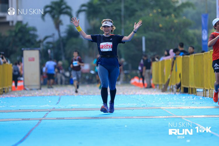 Race photo from Nu Skin Run 10K