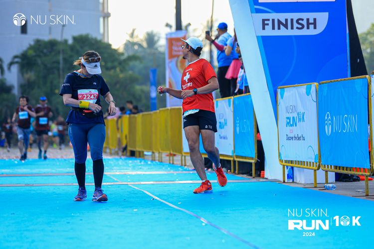 Race photo from Nu Skin Run 10K