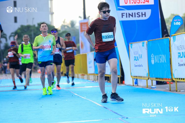 Race photo from Nu Skin Run 10K