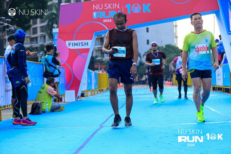 Race photo from Nu Skin Run 10K