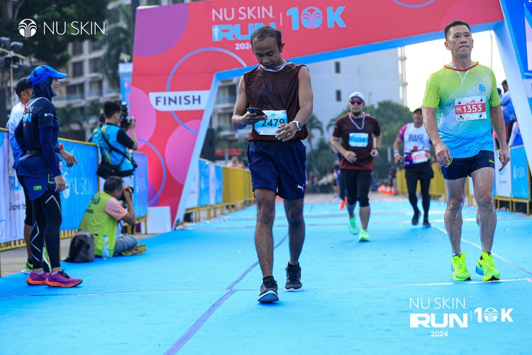 Race photo from Nu Skin Run 10K
