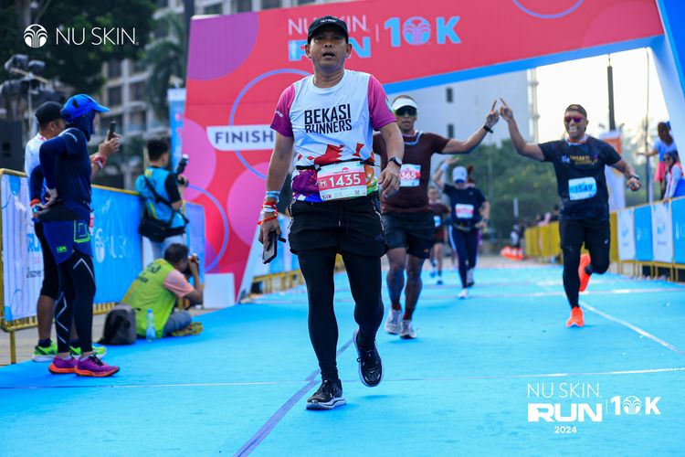 Race photo from Nu Skin Run 10K