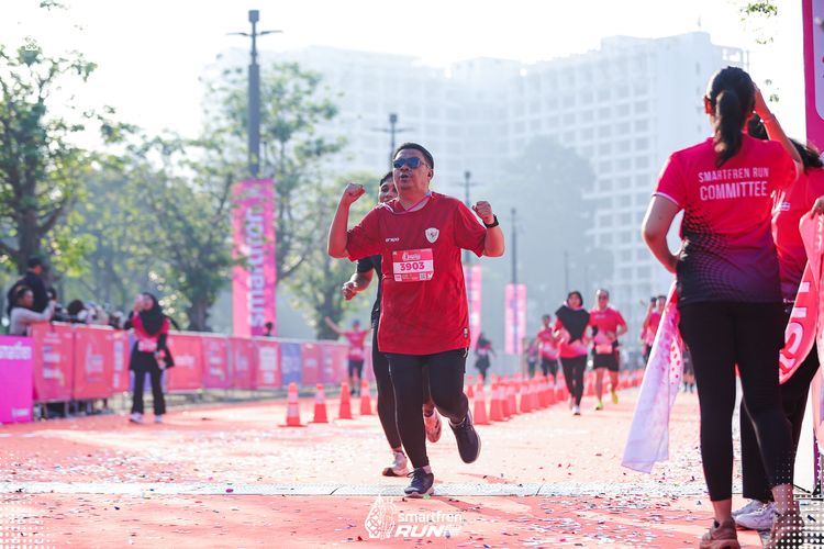 Race photo from Smartfren Run 2025 