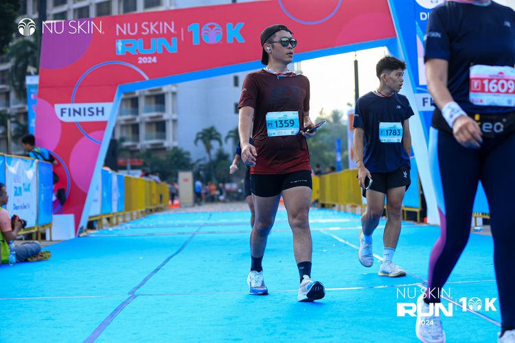 Race photo from Nu Skin Run 10K