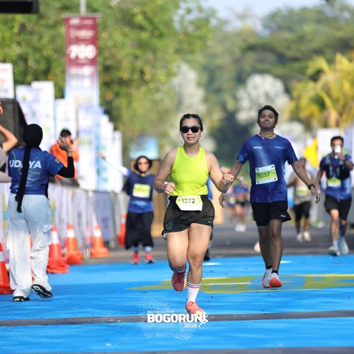 Race photo from BOGORUN 2026