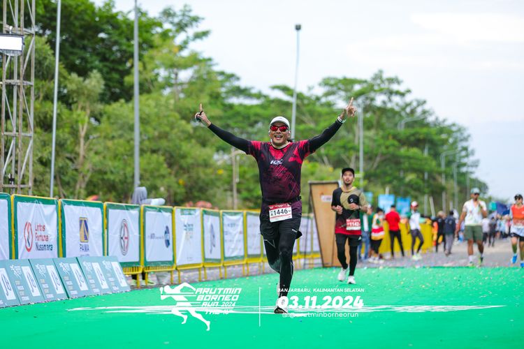 Race photo from Arutmin Borneo Run 2024