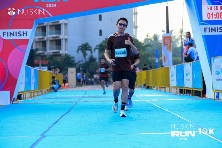 Race photo from Nu Skin Run 10K