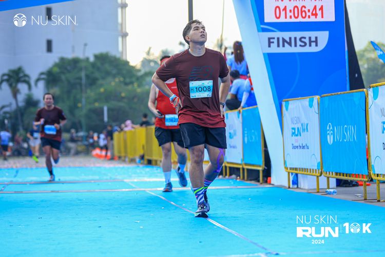 Race photo from Nu Skin Run 10K