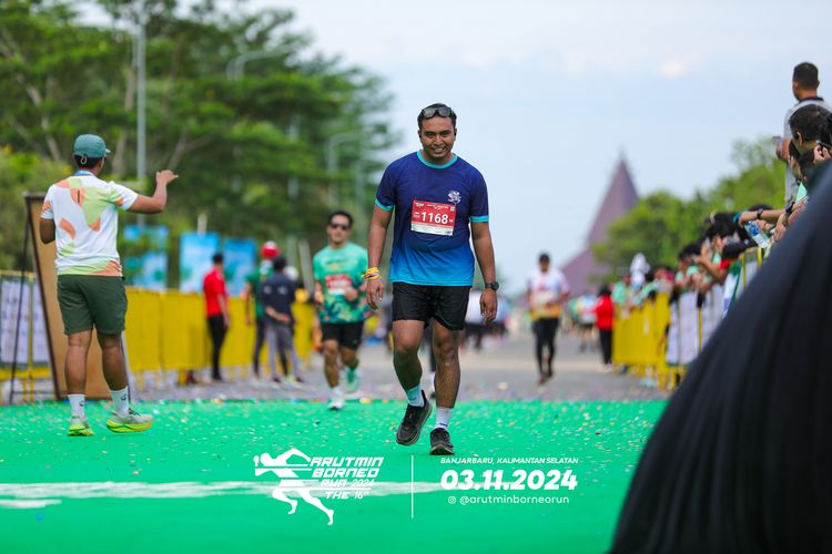 Race photo from Arutmin Borneo Run 2024