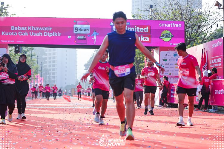 Race photo from Smartfren Run 2025 