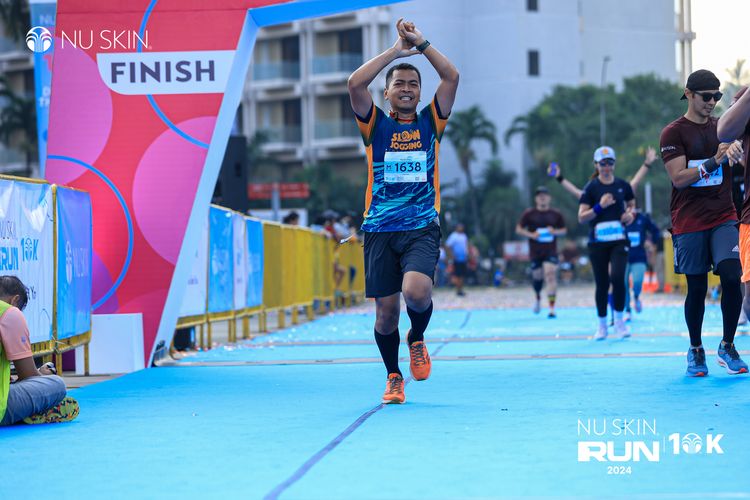 Race photo from Nu Skin Run 10K