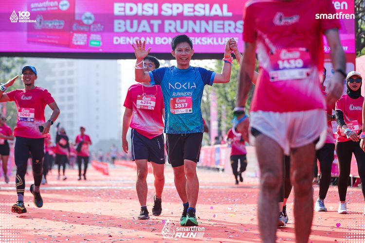 Race photo from Smartfren Run 2025 