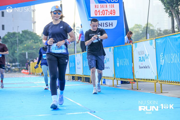 Race photo from Nu Skin Run 10K
