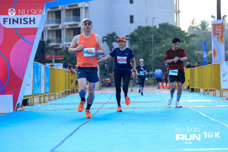 Race photo from Nu Skin Run 10K