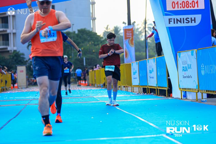Race photo from Nu Skin Run 10K