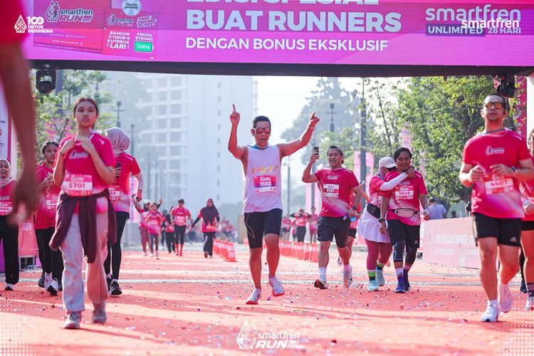 Race photo from Smartfren Run 2025 