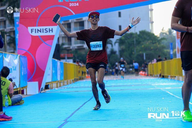 Race photo from Nu Skin Run 10K