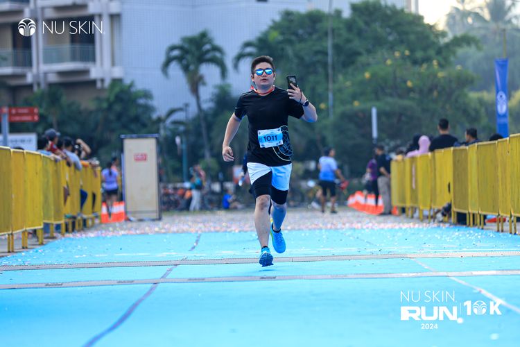 Race photo from Nu Skin Run 10K